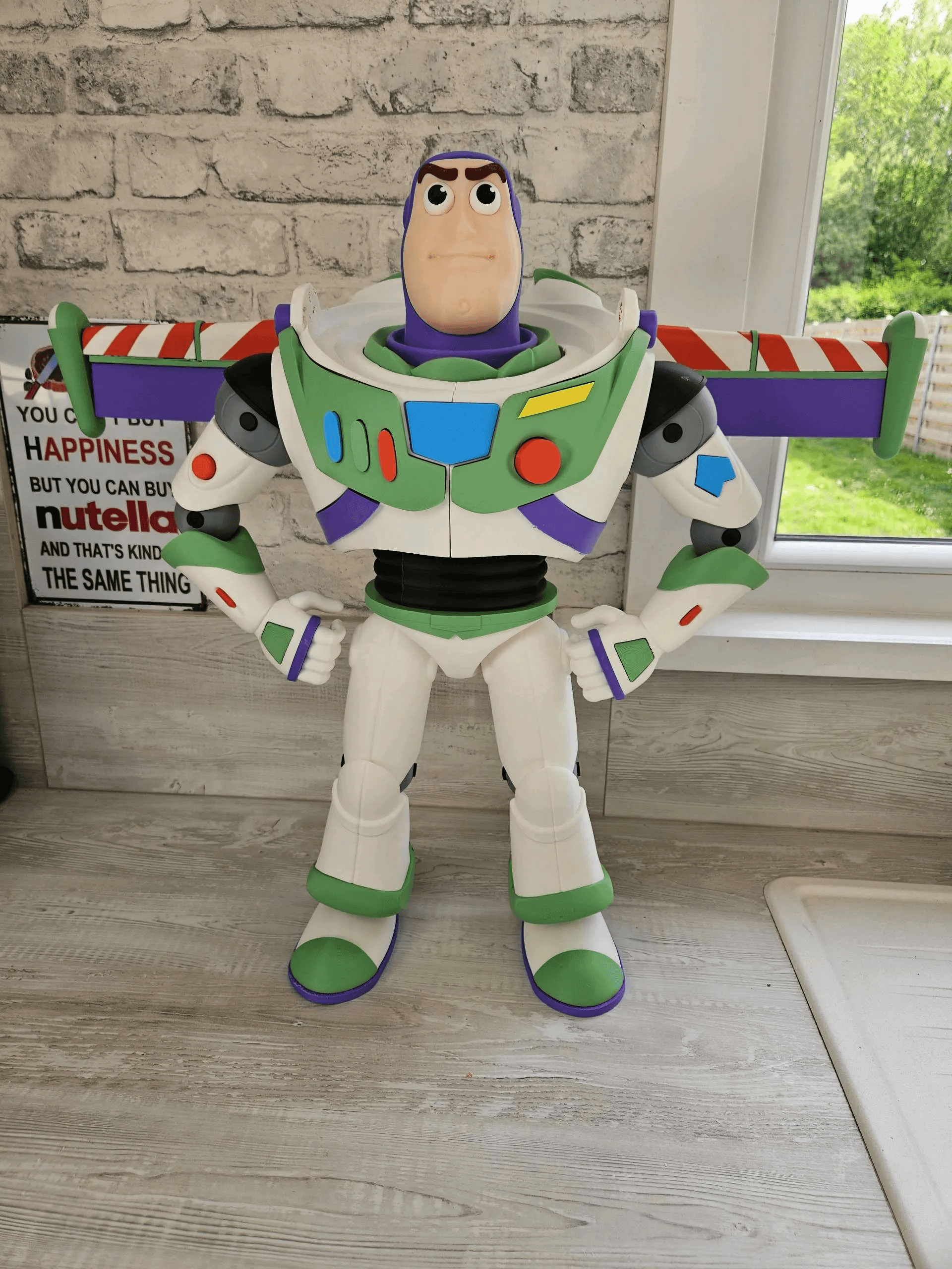 🚀 BUZZ LIGHTYEAR – SẴN SÀNG CHO MỘT CHUYẾN PHIÊU LƯU MỚI 5