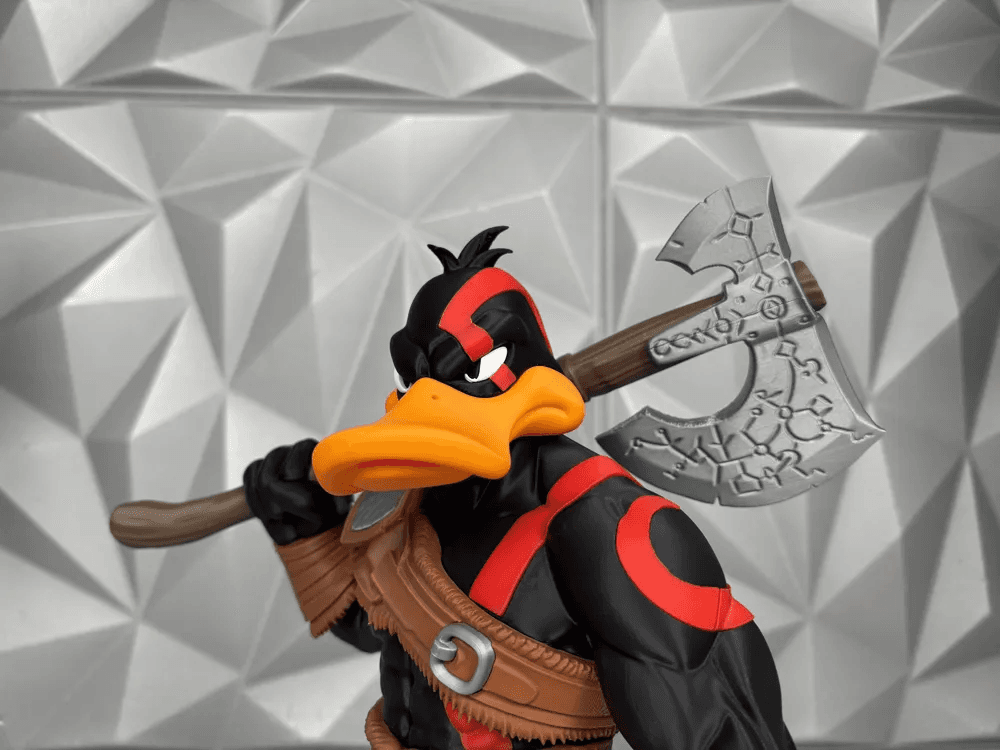 🪓 DAFFY DUCK x KRATOS – CHIẾN THẦN PHIÊN BẢN HÀI HƯỚC!  3