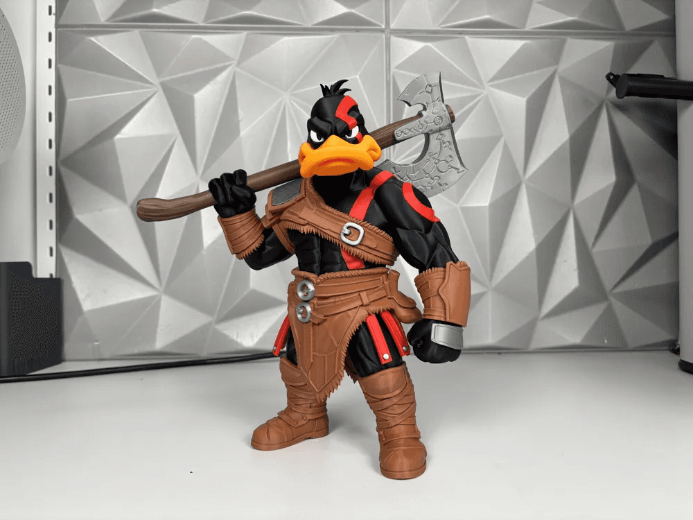 🪓 DAFFY DUCK x KRATOS – CHIẾN THẦN PHIÊN BẢN HÀI HƯỚC!  6