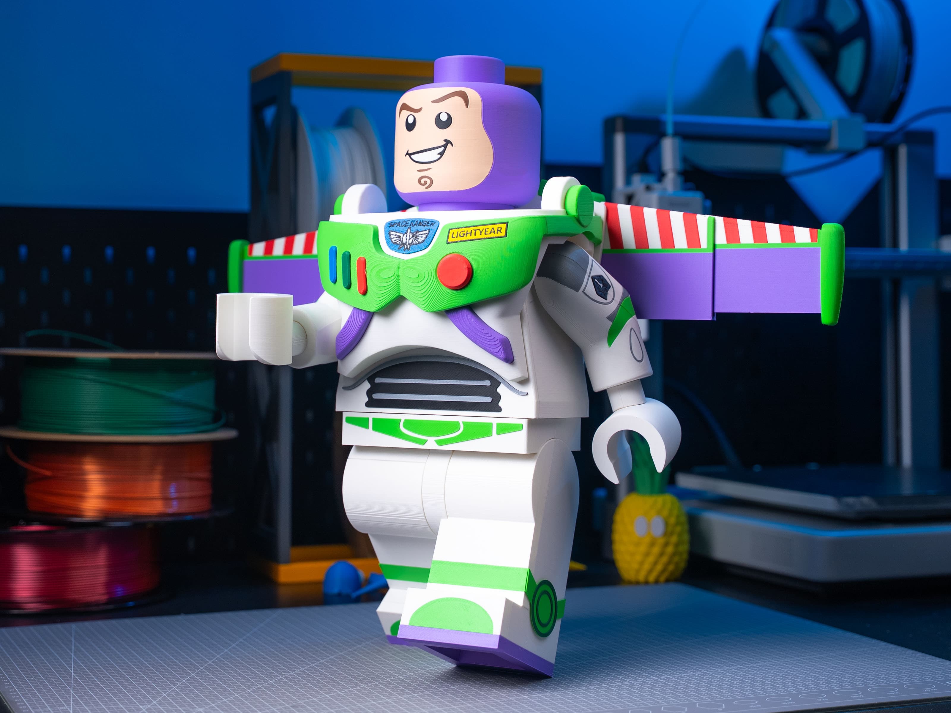 BUZZ LIGHTYEAR MODULAR – PHI HÀNH GIA HUYỀN THOẠI PHIÊN BẢN BLOCKY!